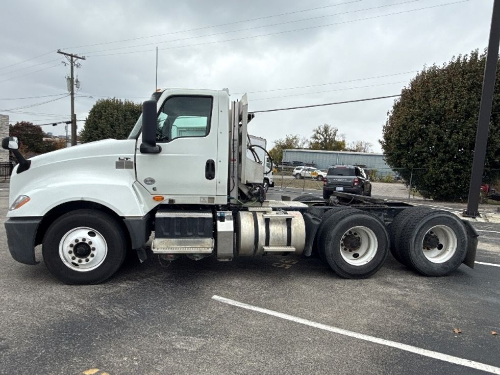 Day Cab Tractor-Heavy Duty Tractors-International-2020-LT625-Nashville-TN-362,405\n\t\tmiles-$ 43,750 - Image 4