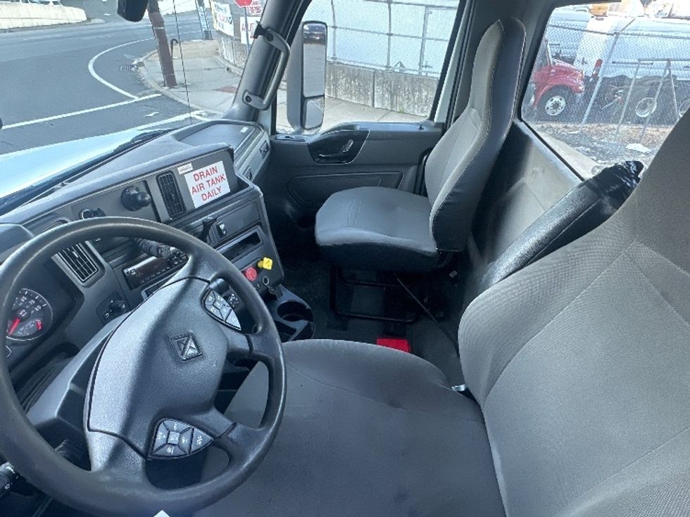 Day Cab Tractor-Heavy Duty Tractors-International-2020-LT625-North Bergen-NJ-491,005\n\t\tmiles-$ 25,750 - Image 10