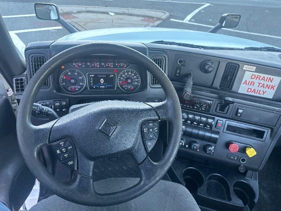 Day Cab Tractor-Heavy Duty Tractors-International-2020-LT625-North Bergen-NJ-491,005\n\t\tmiles-$ 25,750 - Image 11