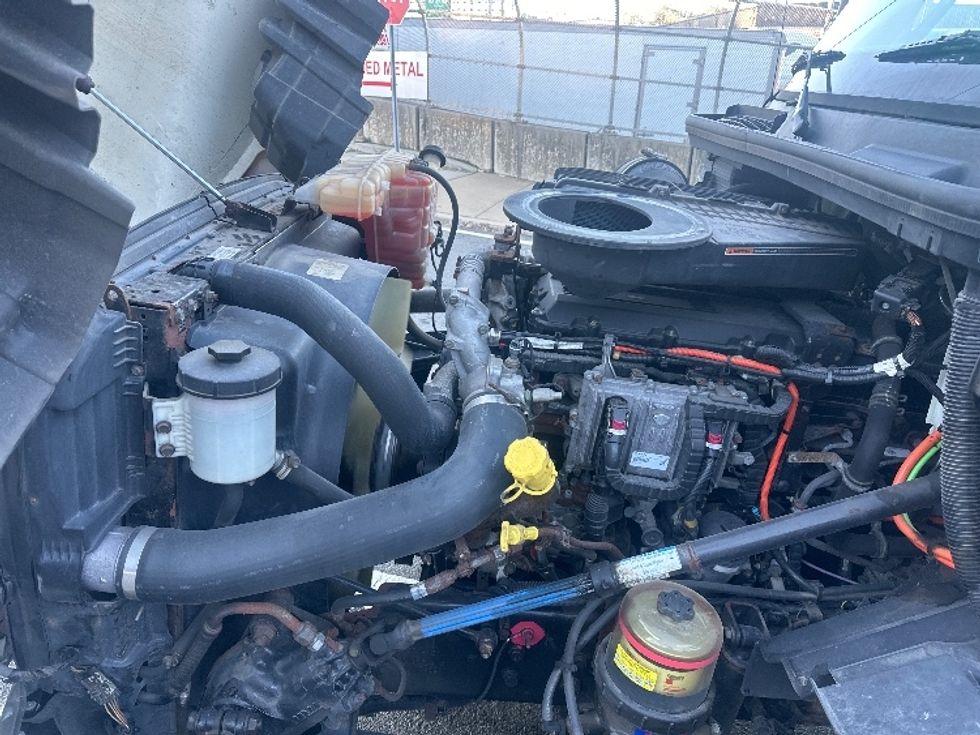 Day Cab Tractor-Heavy Duty Tractors-International-2020-LT625-North Bergen-NJ-491,005\n\t\tmiles-$ 25,750 - Image 16