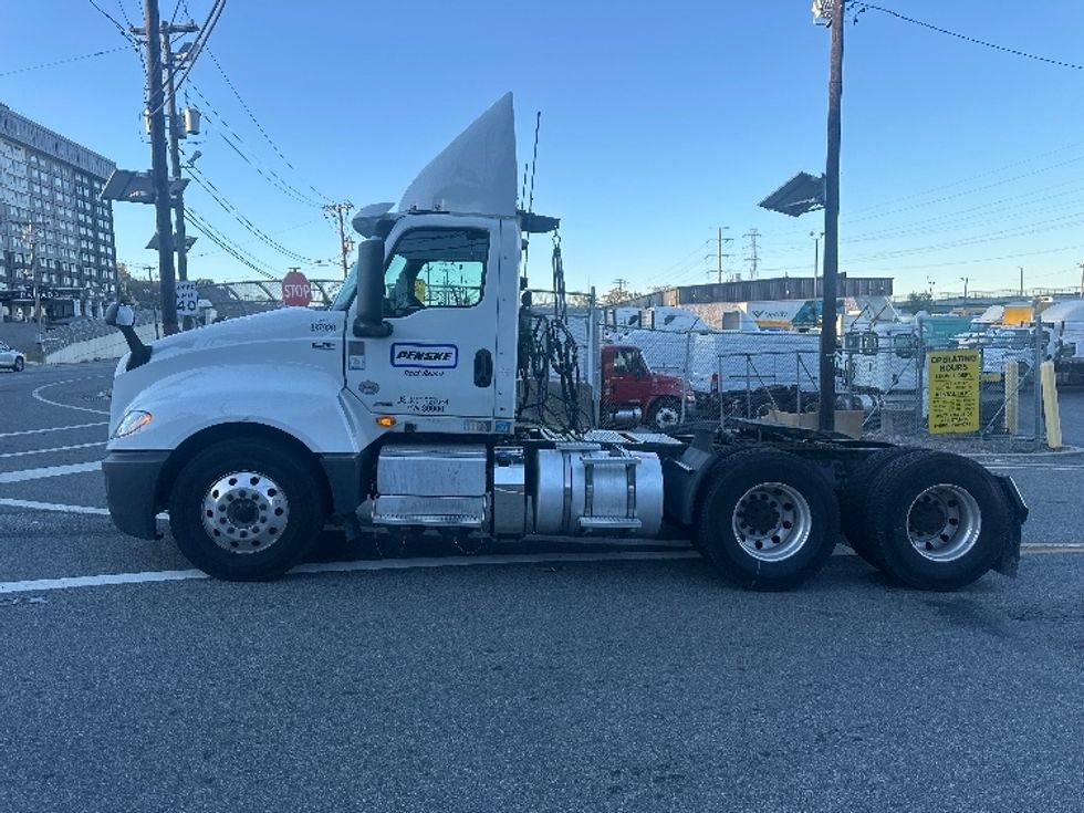 Day Cab Tractor-Heavy Duty Tractors-International-2020-LT625-North Bergen-NJ-491,005\n\t\tmiles-$ 25,750 - Image 4