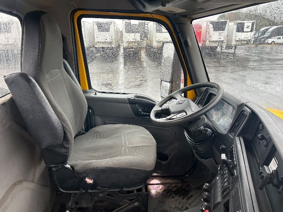 Day Cab Tractor-Heavy Duty Tractors-International-2020-LT625-Oakwood Village-OH-296,550\n\t\tmiles-$ 26,000 - Image 13