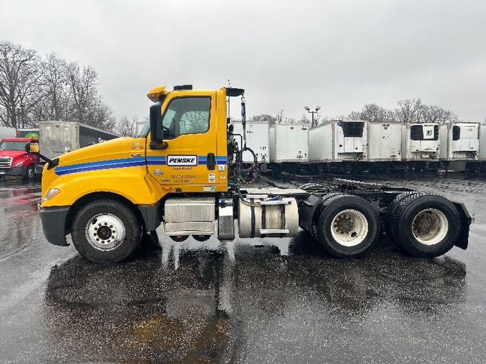 Day Cab Tractor-Heavy Duty Tractors-International-2020-LT625-Oakwood Village-OH-296,550\n\t\tmiles-$ 26,000 - Image 4