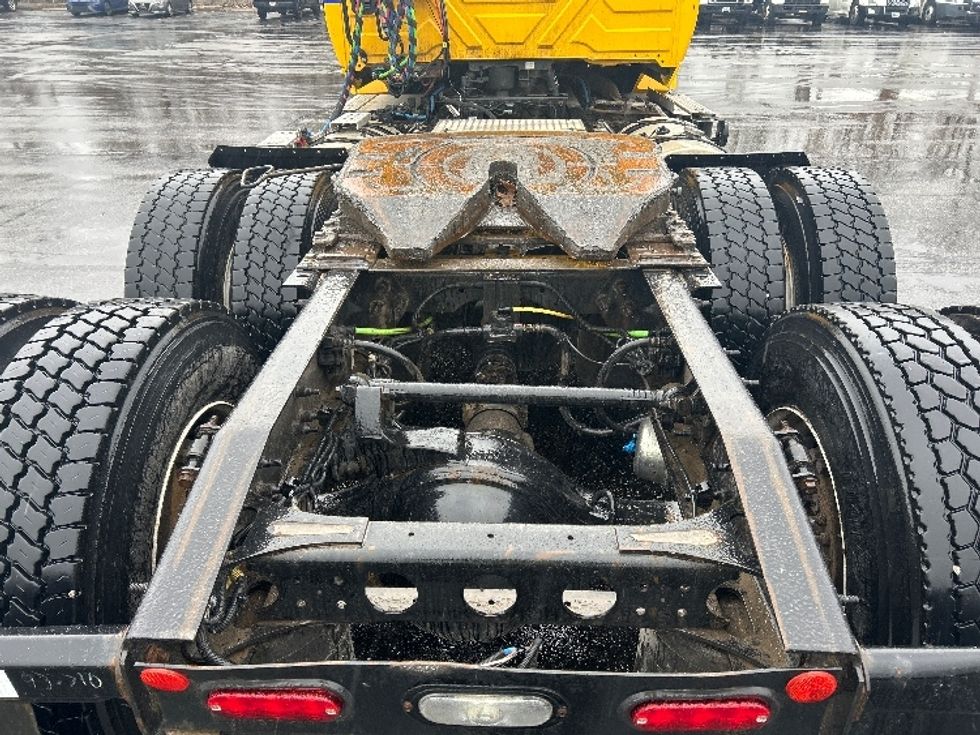 Day Cab Tractor-Heavy Duty Tractors-International-2020-LT625-Oakwood Village-OH-296,550\n\t\tmiles-$ 26,000 - Image 6