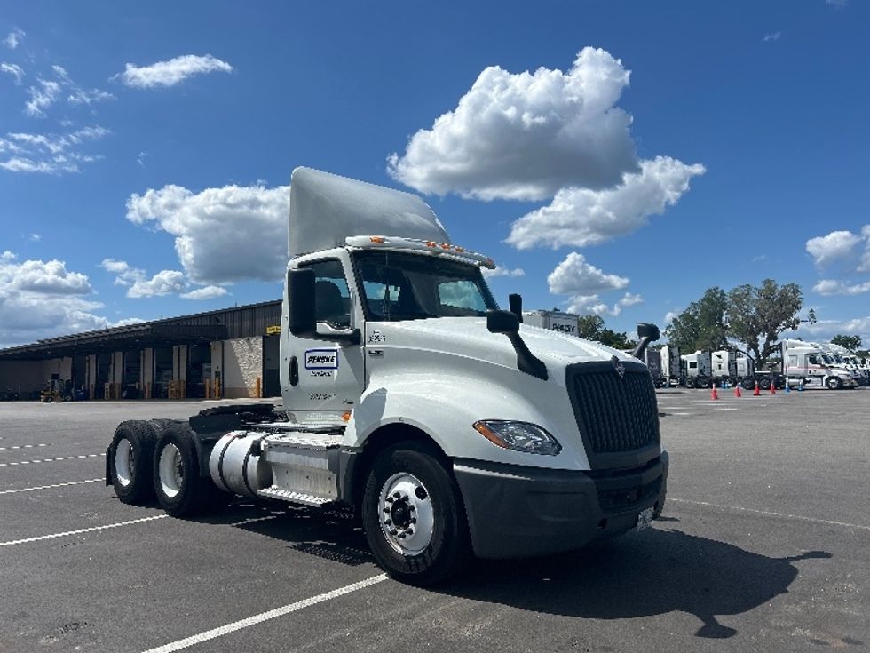 Day Cab Tractor-Heavy Duty Tractors-International-2020-LT625-Ocala-FL-183,106\n\t\tmiles-$ 36,250 - Image 1