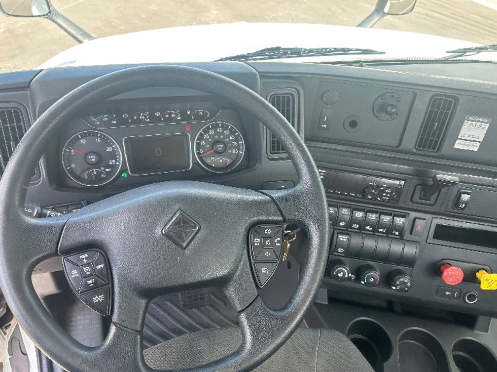 Day Cab Tractor-Heavy Duty Tractors-International-2020-LT625-Ocala-FL-183,106\n\t\tmiles-$ 36,250 - Image 11