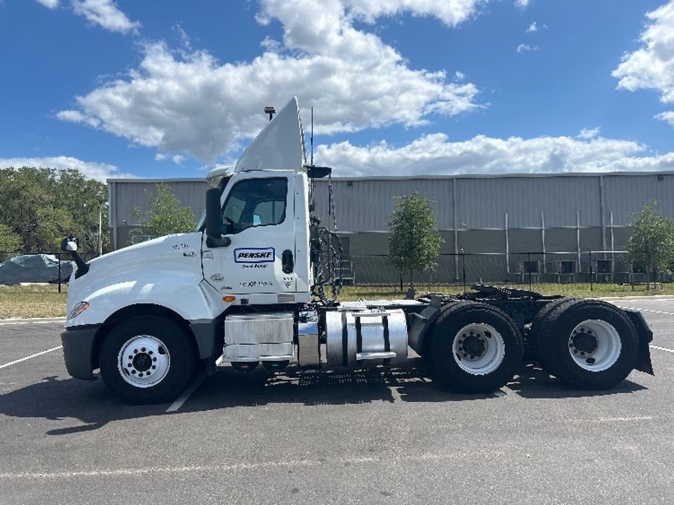 Day Cab Tractor-Heavy Duty Tractors-International-2020-LT625-Ocala-FL-183,106\n\t\tmiles-$ 36,250 - Image 4