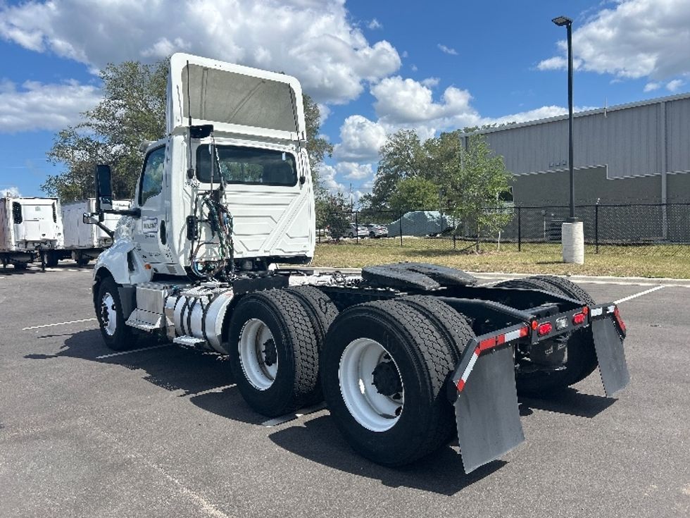 Day Cab Tractor-Heavy Duty Tractors-International-2020-LT625-Ocala-FL-183,106\n\t\tmiles-$ 36,250 - Image 5