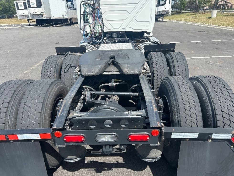 Day Cab Tractor-Heavy Duty Tractors-International-2020-LT625-Ocala-FL-183,106\n\t\tmiles-$ 36,250 - Image 6