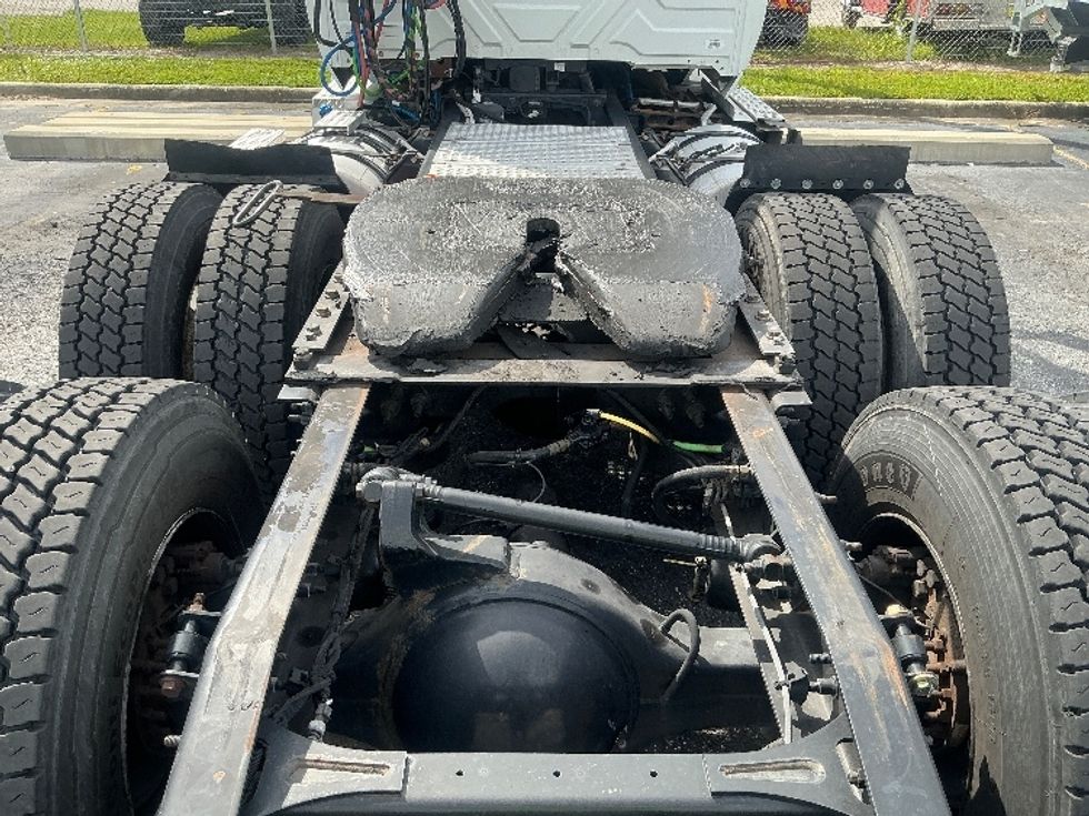 Day Cab Tractor-Heavy Duty Tractors-International-2020-LT625-Ocala-FL-225,913\n\t\tmiles-$ 37,250 - Image 6
