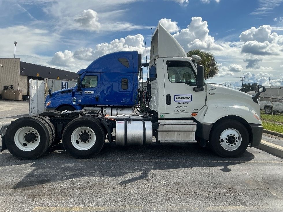 Day Cab Tractor-Heavy Duty Tractors-International-2020-LT625-Ocala-FL-225,913\n\t\tmiles-$ 37,250 - Image 8