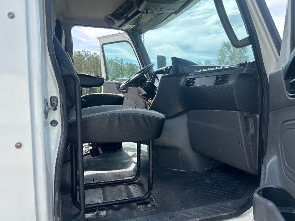 Day Cab Tractor-Heavy Duty Tractors-International-2020-LT625-Ocala-FL-269,547\n\t\tmiles-$ 32,500 - Image 11