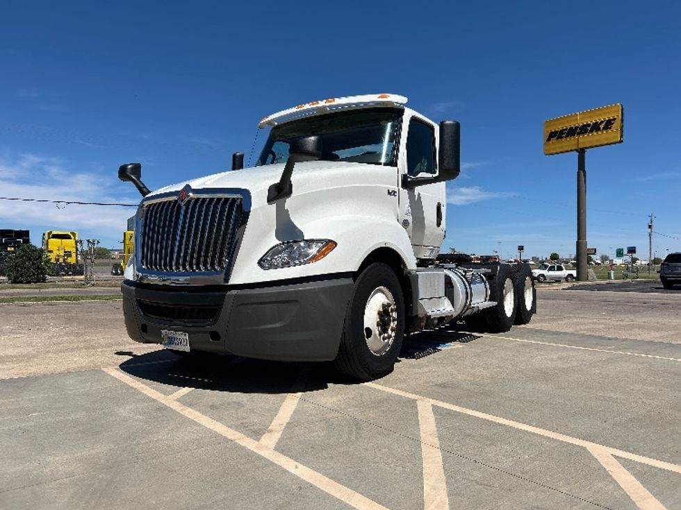 Day Cab Tractor-Heavy Duty Tractors-International-2020-LT625-Oklahoma City-OK-273,753\n\t\tmiles-$ 33,500 - Image 3