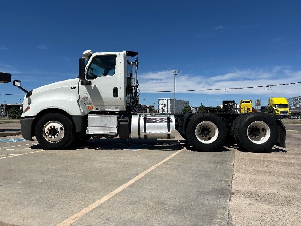 Day Cab Tractor-Heavy Duty Tractors-International-2020-LT625-Oklahoma City-OK-273,753\n\t\tmiles-$ 33,500 - Image 4