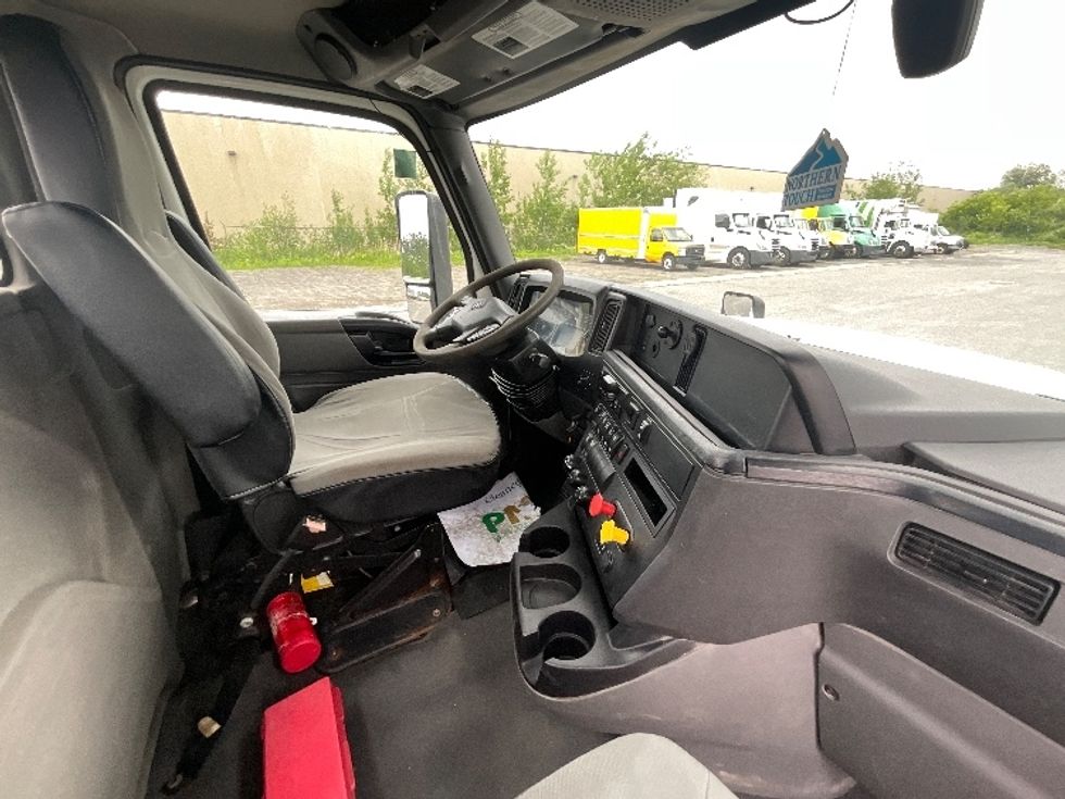 Day Cab Tractor-Heavy Duty Tractors-International-2020-LT625-Ottawa-ON-427,180\n\t\tkm-$ 41,000 - Image 14