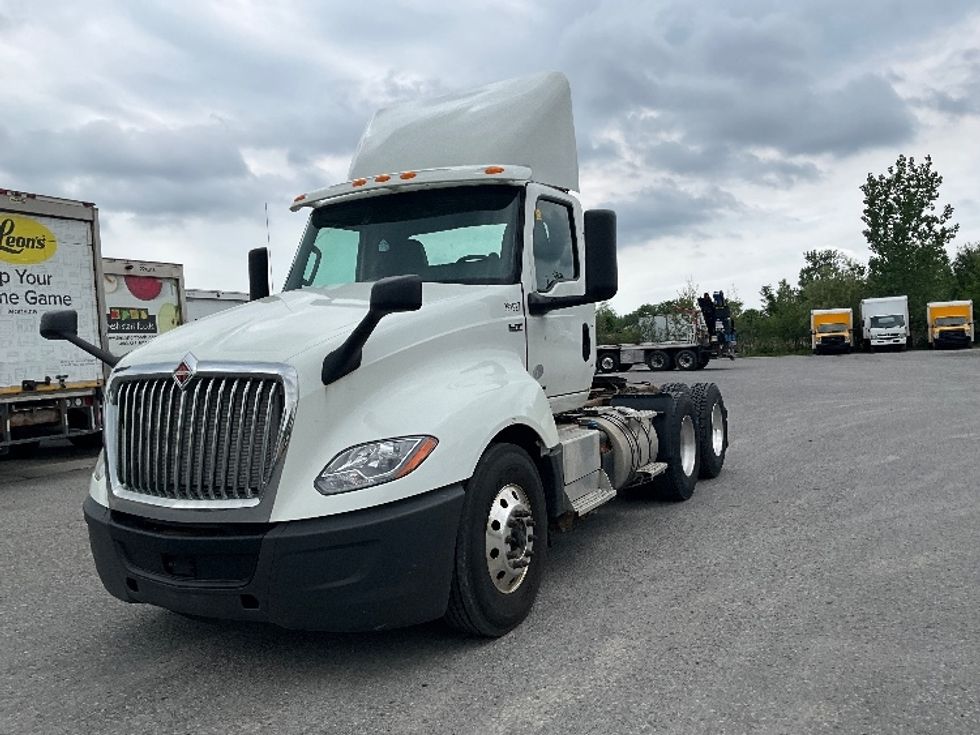 Day Cab Tractor-Heavy Duty Tractors-International-2020-LT625-Ottawa-ON-427,180\n\t\tkm-$ 41,000 - Image 3
