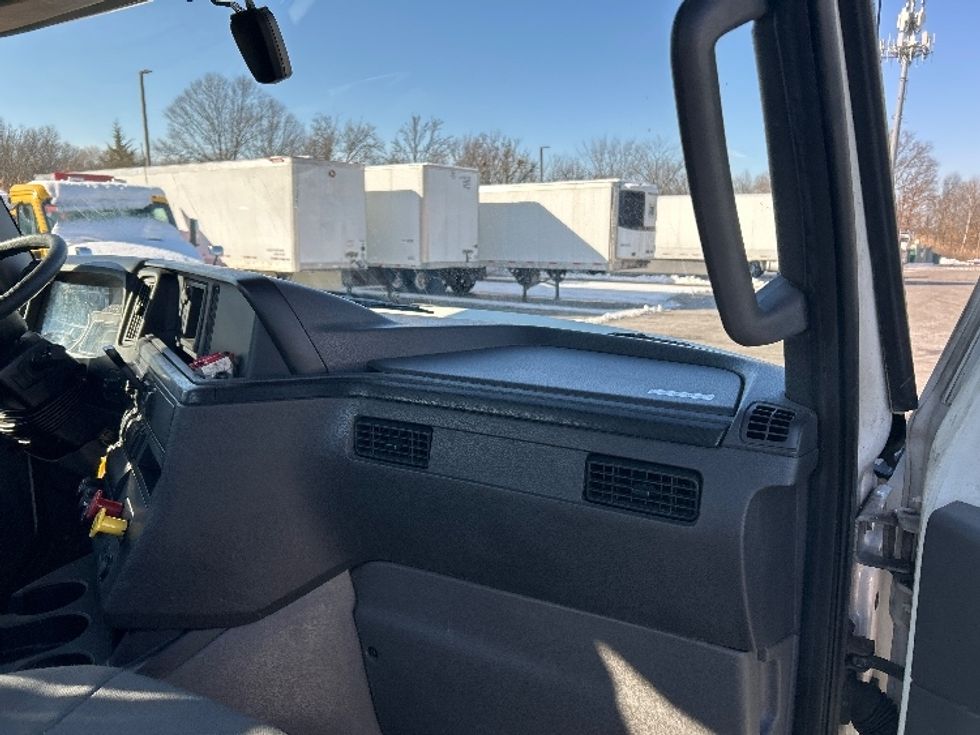 Day Cab Tractor-Heavy Duty Tractors-International-2020-LT625-Parsippany-NJ-325,418\n\t\tmiles-$ 30,500 - Image 13
