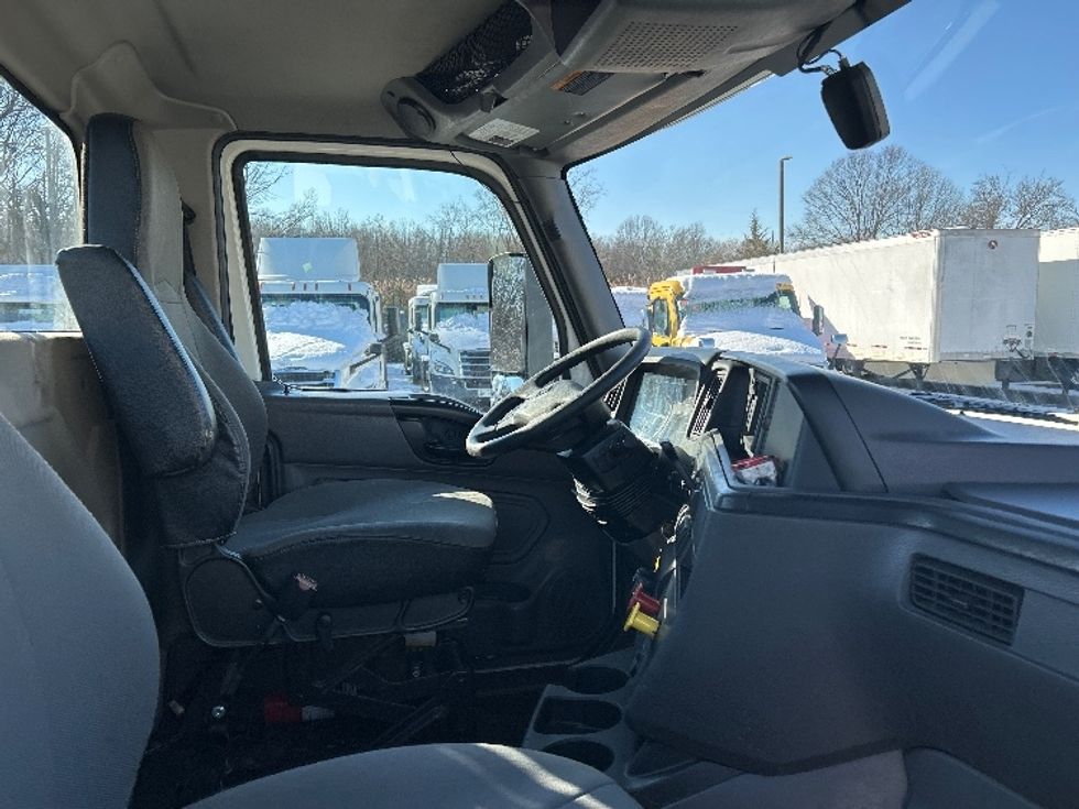 Day Cab Tractor-Heavy Duty Tractors-International-2020-LT625-Parsippany-NJ-325,418\n\t\tmiles-$ 30,500 - Image 14