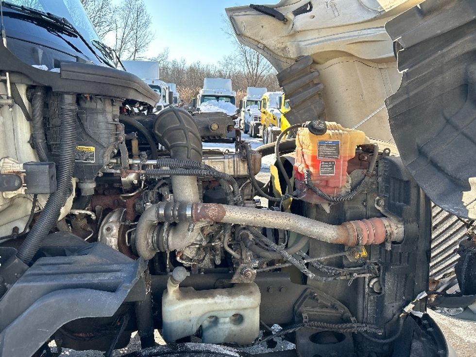 Day Cab Tractor-Heavy Duty Tractors-International-2020-LT625-Parsippany-NJ-325,418\n\t\tmiles-$ 30,500 - Image 15