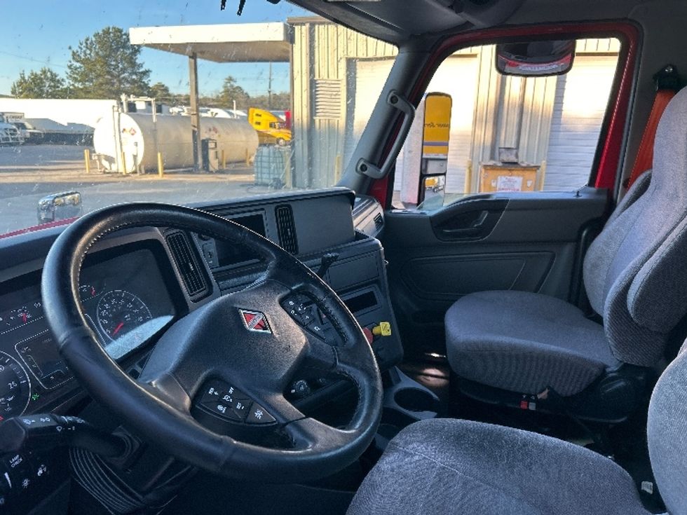 Day Cab Tractor-Heavy Duty Tractors-International-2020-LT625-Pell City-AL-323,512\n\t\tmiles-$ 45,000 - Image 10