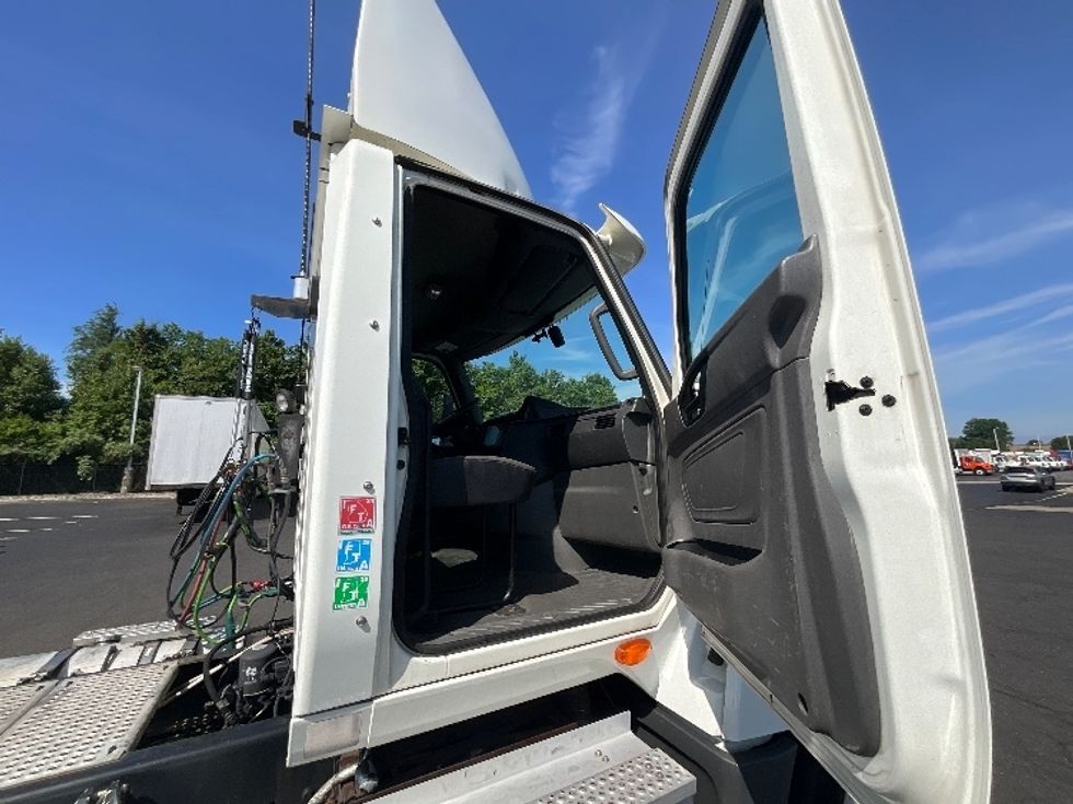 Day Cab Tractor-Heavy Duty Tractors-International-2020-LT625-Pennsauken-NJ-296,620\n\t\tmiles-$ 30,500 - Image 10