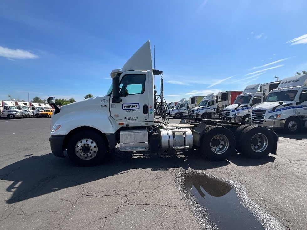 Day Cab Tractor-Heavy Duty Tractors-International-2020-LT625-Pennsauken-NJ-296,620\n\t\tmiles-$ 30,500 - Image 3