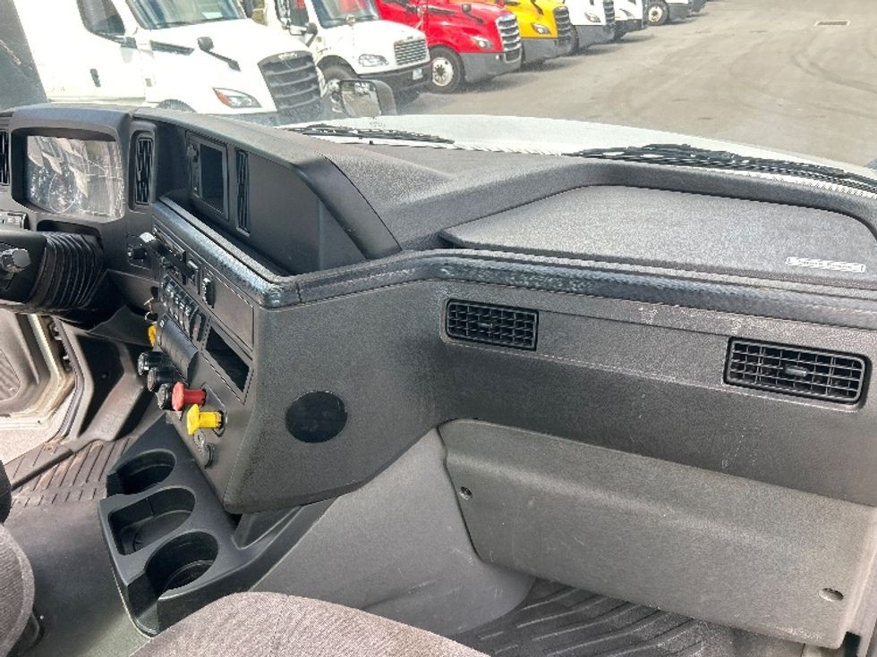 Day Cab Tractor-Heavy Duty Tractors-International-2020-LT625-Pensacola-FL-286,016\n\t\tmiles-$ 33,750 - Image 13