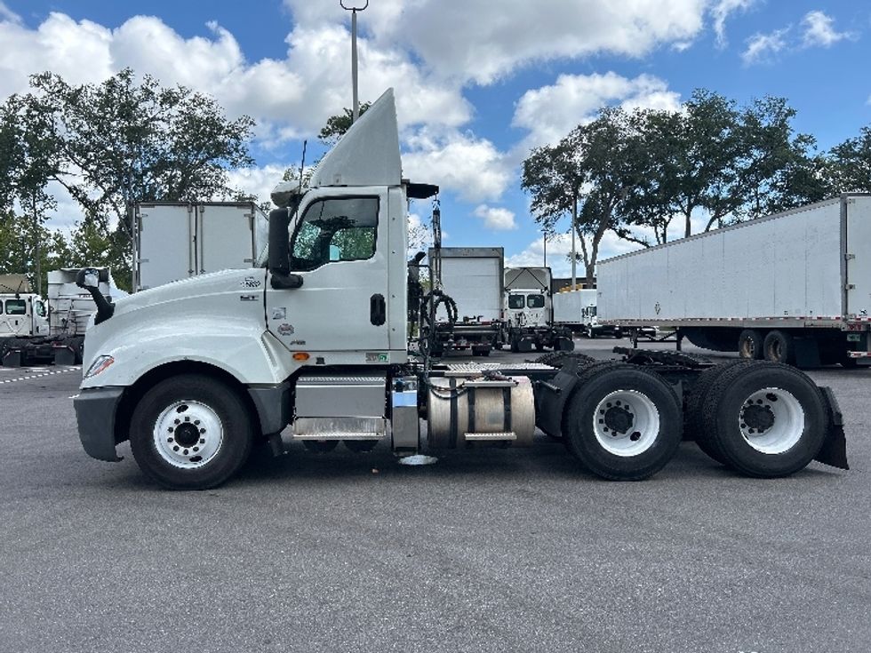 Day Cab Tractor-Heavy Duty Tractors-International-2020-LT625-Pensacola-FL-286,016\n\t\tmiles-$ 33,750 - Image 4