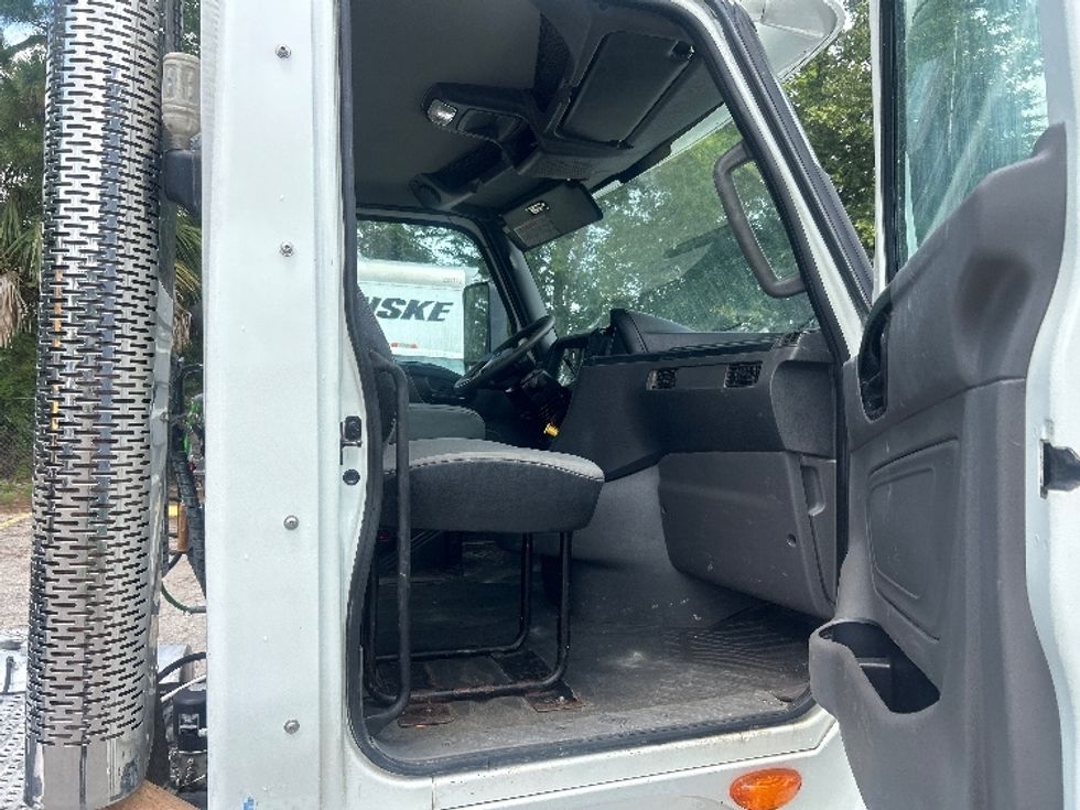 Day Cab Tractor-Heavy Duty Tractors-International-2020-LT625-Pensacola-FL-422,562\n\t\tmiles-$ 25,750 - Image 12