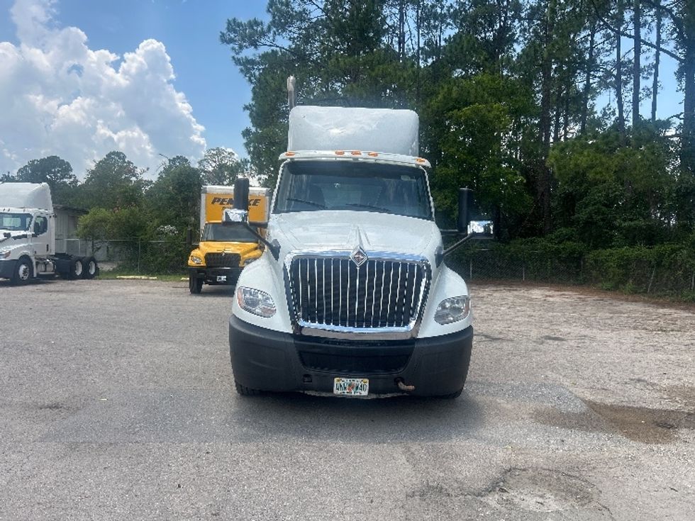 Day Cab Tractor-Heavy Duty Tractors-International-2020-LT625-Pensacola-FL-422,562\n\t\tmiles-$ 25,750 - Image 2