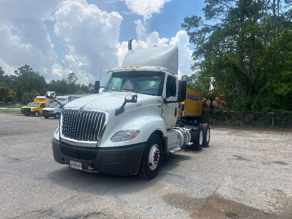 Day Cab Tractor-Heavy Duty Tractors-International-2020-LT625-Pensacola-FL-422,562\n\t\tmiles-$ 25,750 - Image 3