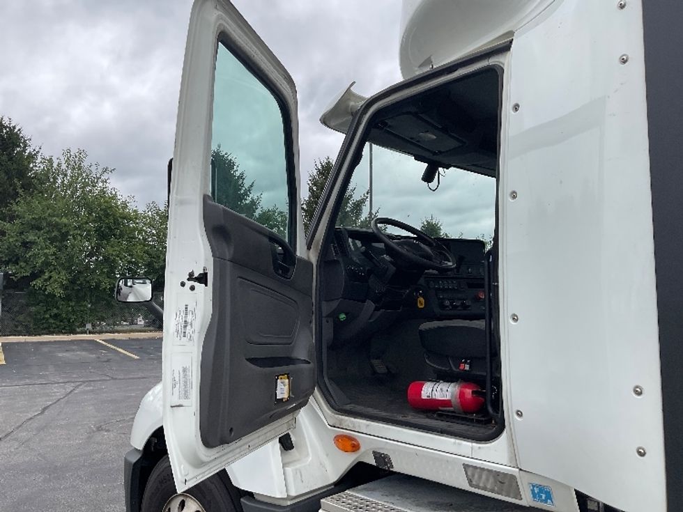 Day Cab Tractor-Heavy Duty Tractors-International-2020-LT625-Perrysburg-OH-553,891\n\t\tmiles-$ 30,250 - Image 9