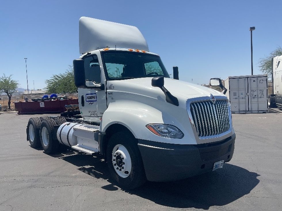 Day Cab Tractor-Heavy Duty Tractors-International-2020-LT625-Phoenix-AZ-435,838\n\t\tmiles-$ 26,000 - Image 1
