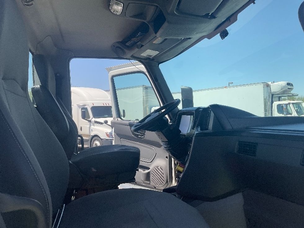 Day Cab Tractor-Heavy Duty Tractors-International-2020-LT625-Phoenix-AZ-435,838\n\t\tmiles-$ 26,000 - Image 14