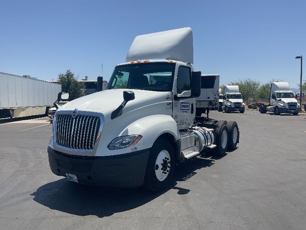 Day Cab Tractor-Heavy Duty Tractors-International-2020-LT625-Phoenix-AZ-435,838\n\t\tmiles-$ 26,000 - Image 3