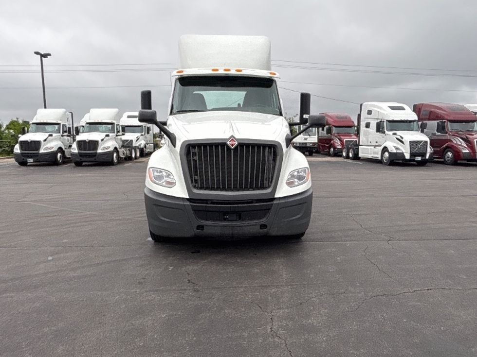 2020 International LT625 LT photo 2