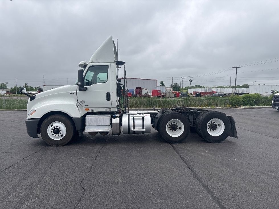 2020 International LT625 LT photo 4