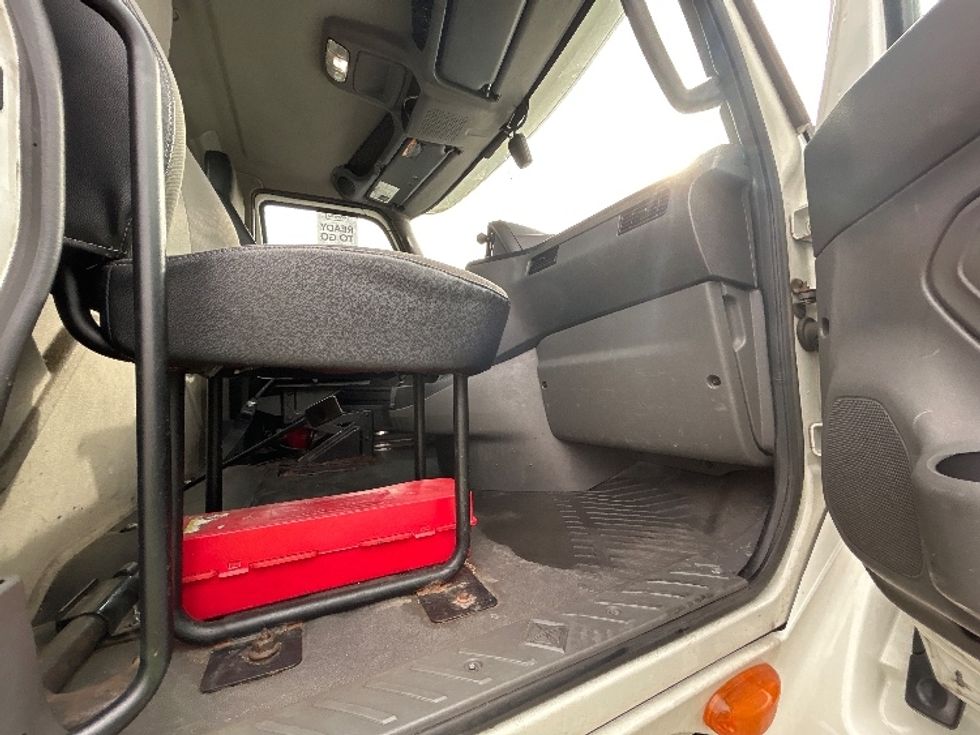 Day Cab Tractor-Heavy Duty Tractors-International-2020-LT625-Pittsburgh-PA-497,775\n\t\tmiles-$ 22,250 - Image 12