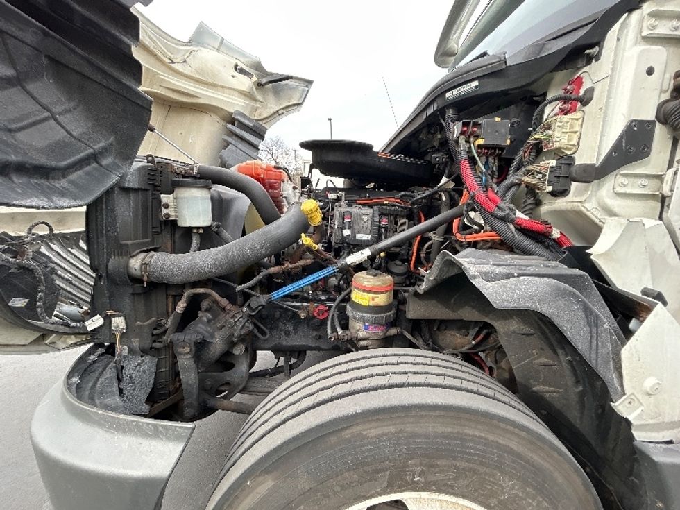 Day Cab Tractor-Heavy Duty Tractors-International-2020-LT625-Pittsburgh-PA-497,775\n\t\tmiles-$ 22,250 - Image 16