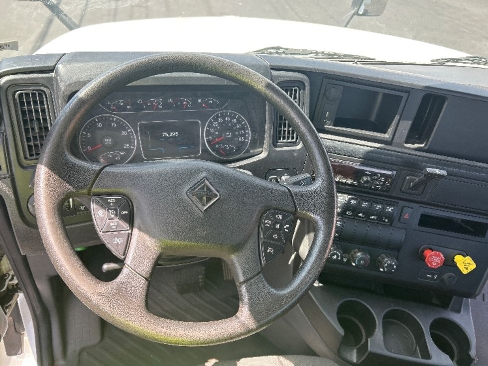 Day Cab Tractor-Heavy Duty Tractors-International-2020-LT625-Portland-OR-75,295\n\t\tmiles-$ 41,000 - Image 11