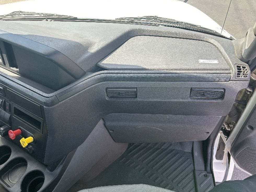 Day Cab Tractor-Heavy Duty Tractors-International-2020-LT625-Portland-OR-75,295\n\t\tmiles-$ 41,000 - Image 13