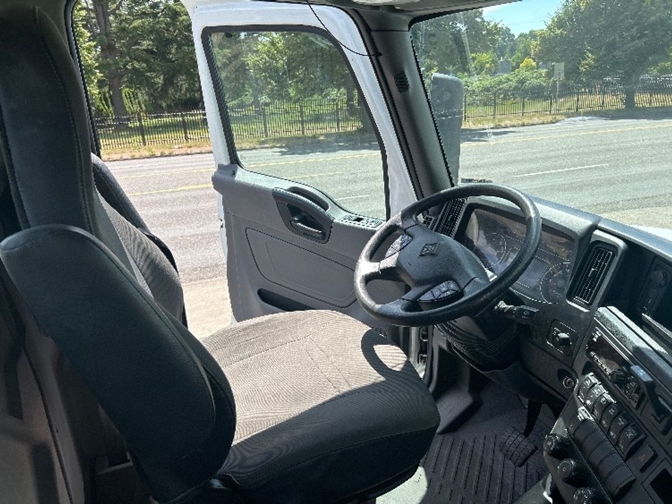 Day Cab Tractor-Heavy Duty Tractors-International-2020-LT625-Portland-OR-75,295\n\t\tmiles-$ 41,000 - Image 14