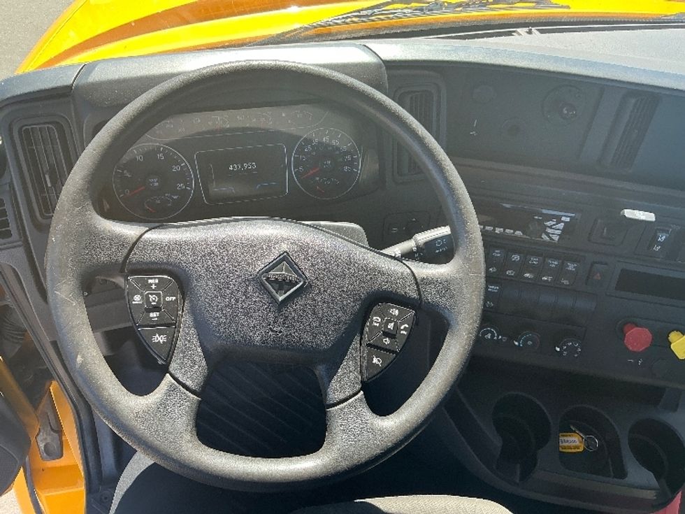 Day Cab Tractor-Heavy Duty Tractors-International-2020-LT625-Prescott Valley-AZ-437,951\n\t\tmiles-$ 27,250 - Image 11