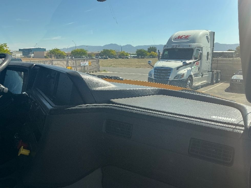 Day Cab Tractor-Heavy Duty Tractors-International-2020-LT625-Prescott Valley-AZ-437,951\n\t\tmiles-$ 27,250 - Image 13