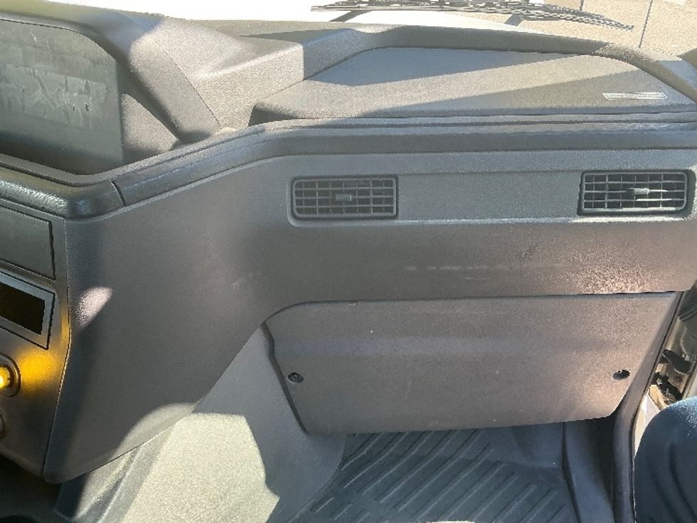 Day Cab Tractor-Heavy Duty Tractors-International-2020-LT625-Prince George-VA-165,670\n\t\tmiles-$ 40,250 - Image 13