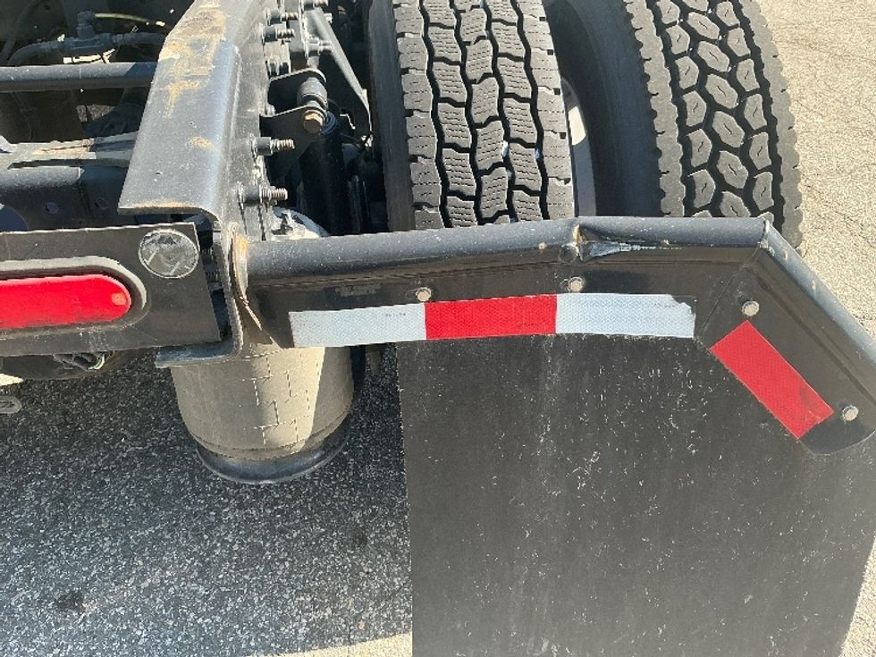 Day Cab Tractor-Heavy Duty Tractors-International-2020-LT625-Prince George-VA-165,670\n\t\tmiles-$ 40,250 - Image 23