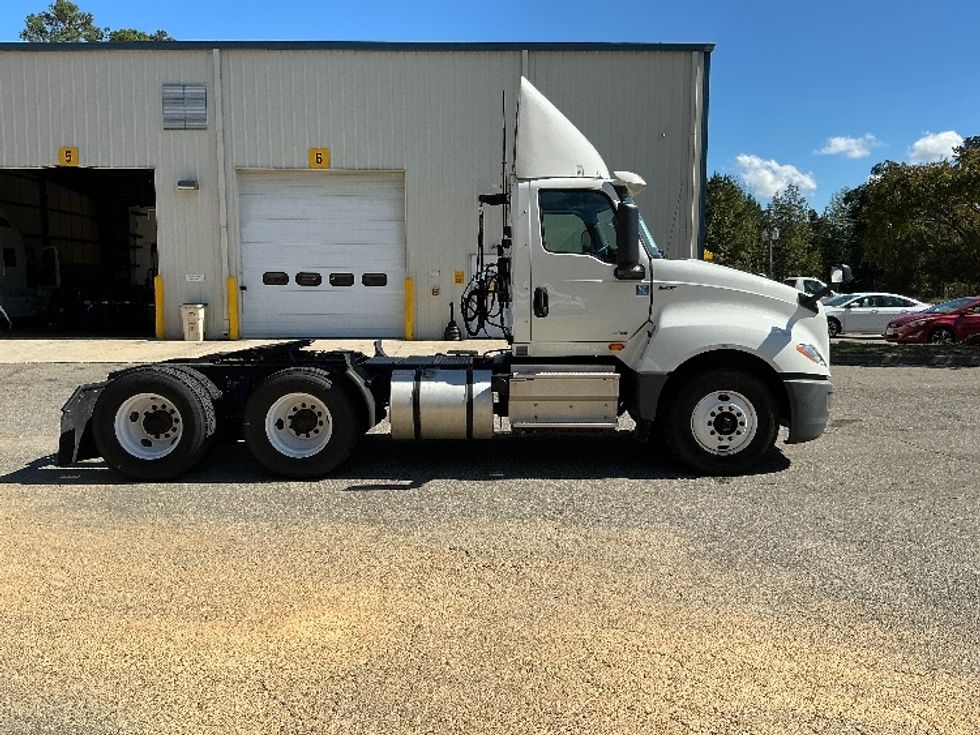 Day Cab Tractor-Heavy Duty Tractors-International-2020-LT625-Prince George-VA-165,670\n\t\tmiles-$ 40,250 - Image 8