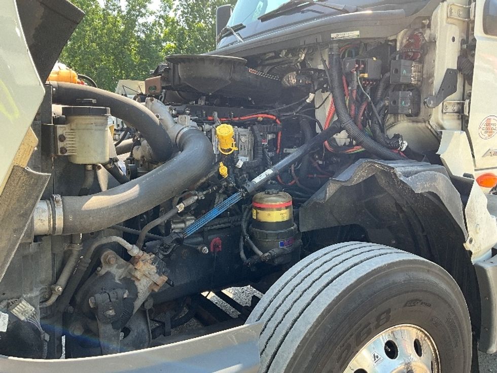 2020 International LT625 LT photo 15