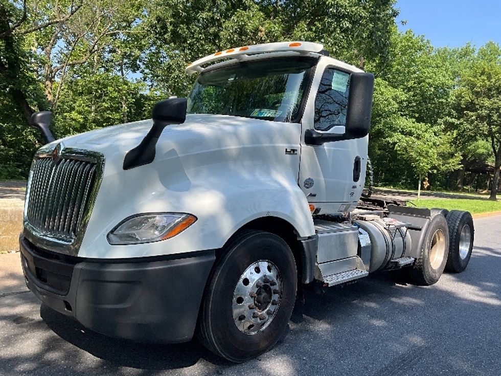2020 International LT625 LT photo 3