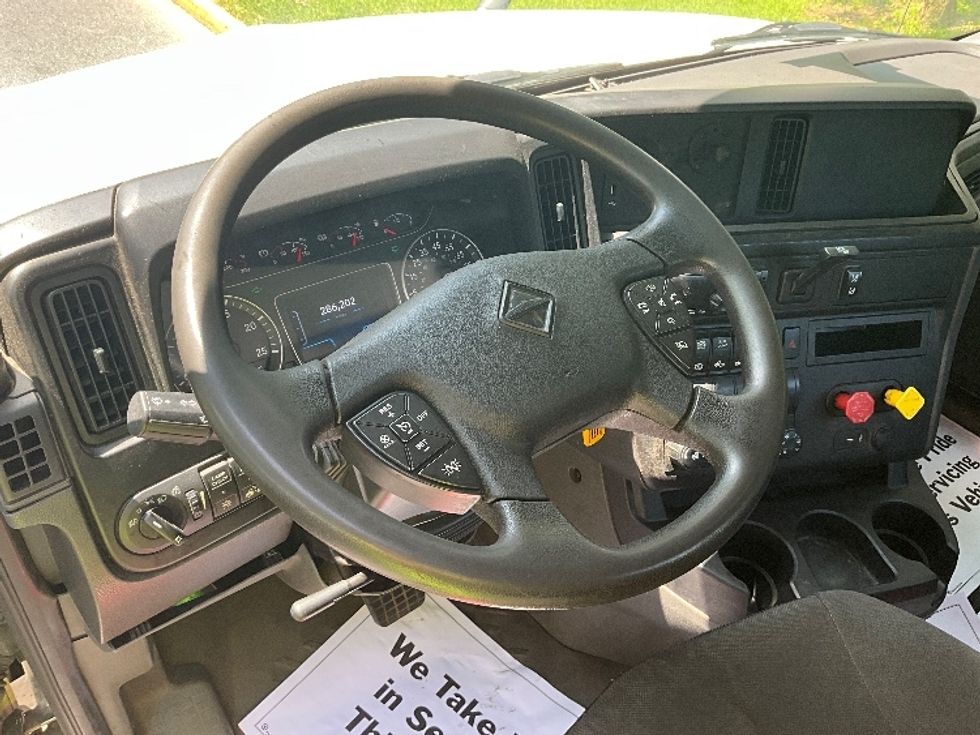 Day Cab Tractor-Heavy Duty Tractors-International-2020-LT625-Reading-PA-286,204\n\t\tmiles-$ 30,750 - Image 10